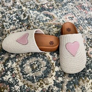 Bolinas Crochet Clogs - The Sak Cream Heart